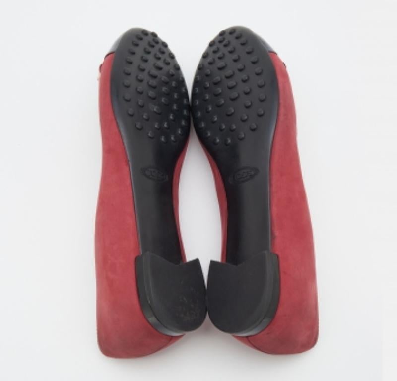 Tod's Crimson Red Leather & Patent Leather Cap Toe Buckle Ballet Flats Size 37 For Sale 3
