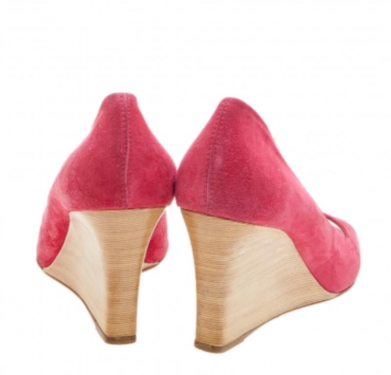 Tod's Crimson Red Suede Peep Toe Wedge Pumps Size 40 For Sale 3