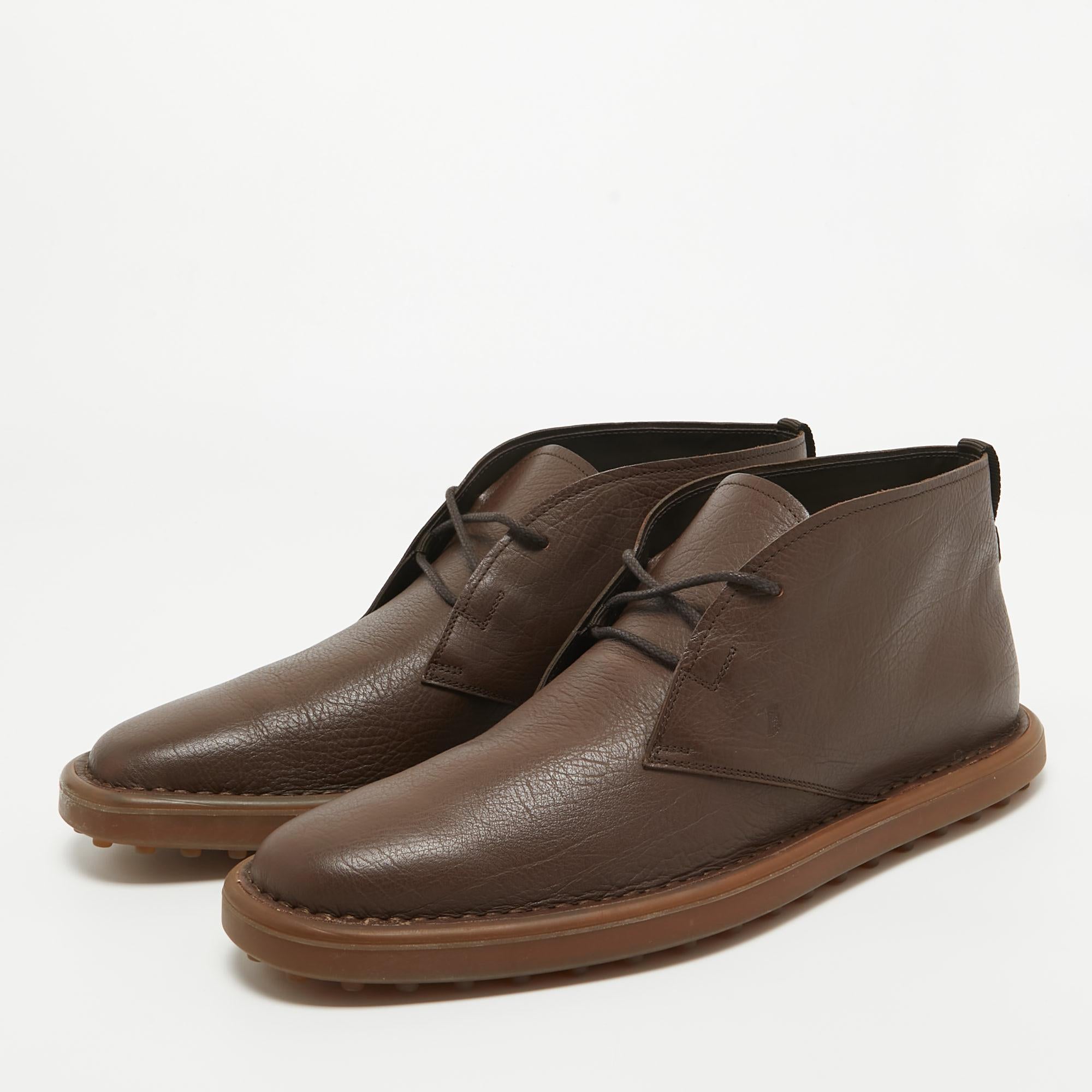 Tod's Dark Brown Leather Chukka Boots Size 45.5 For Sale 2