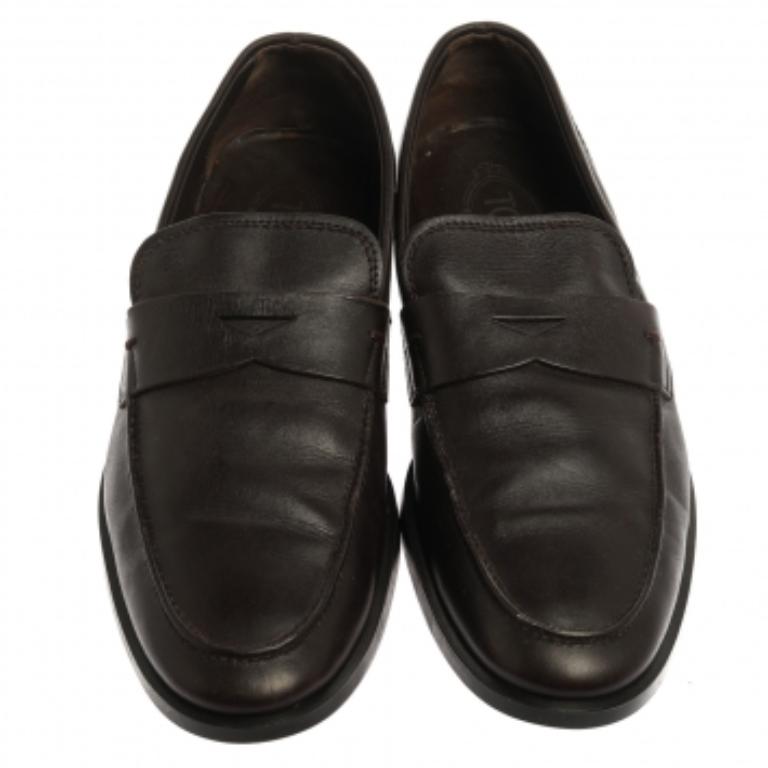 Tod's Dark Brown Leather Penny Loafers Size 40 For Sale 2