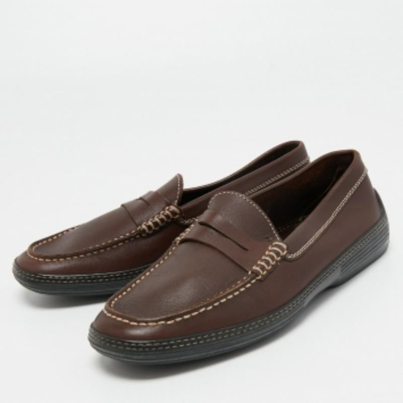 Penny Loafers en cuir brun foncé de Tod's Taille 41 en vente 1