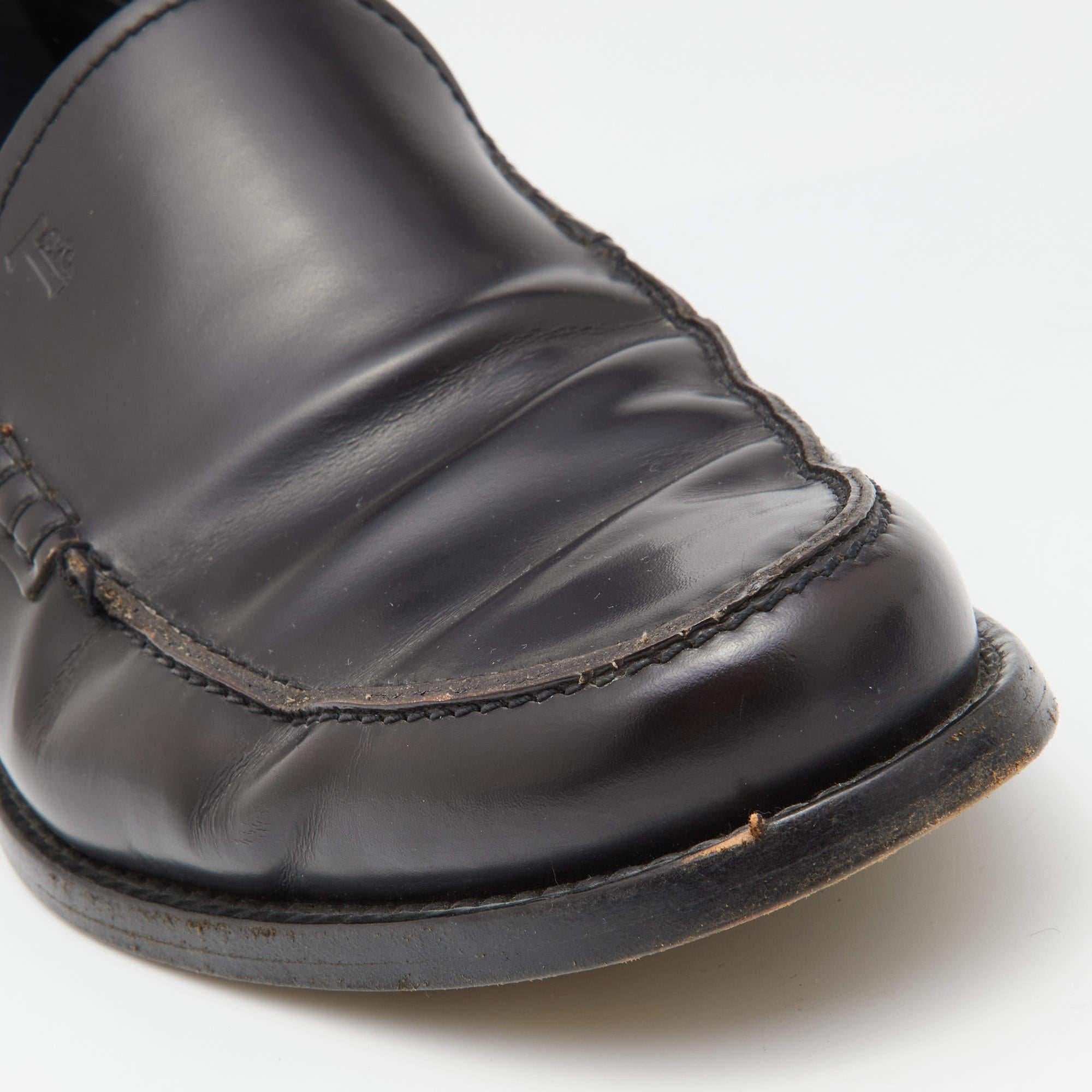 Tod's Dark Brown Leather Slip On Loafers Size 41 For Sale 2