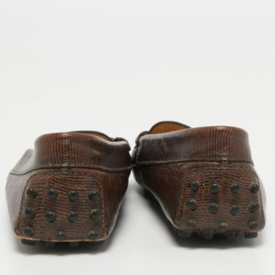 Tod's Dunkelbraun Eidechse geprägte Leder Driver Loafers Größe 37.5 Damen im Angebot