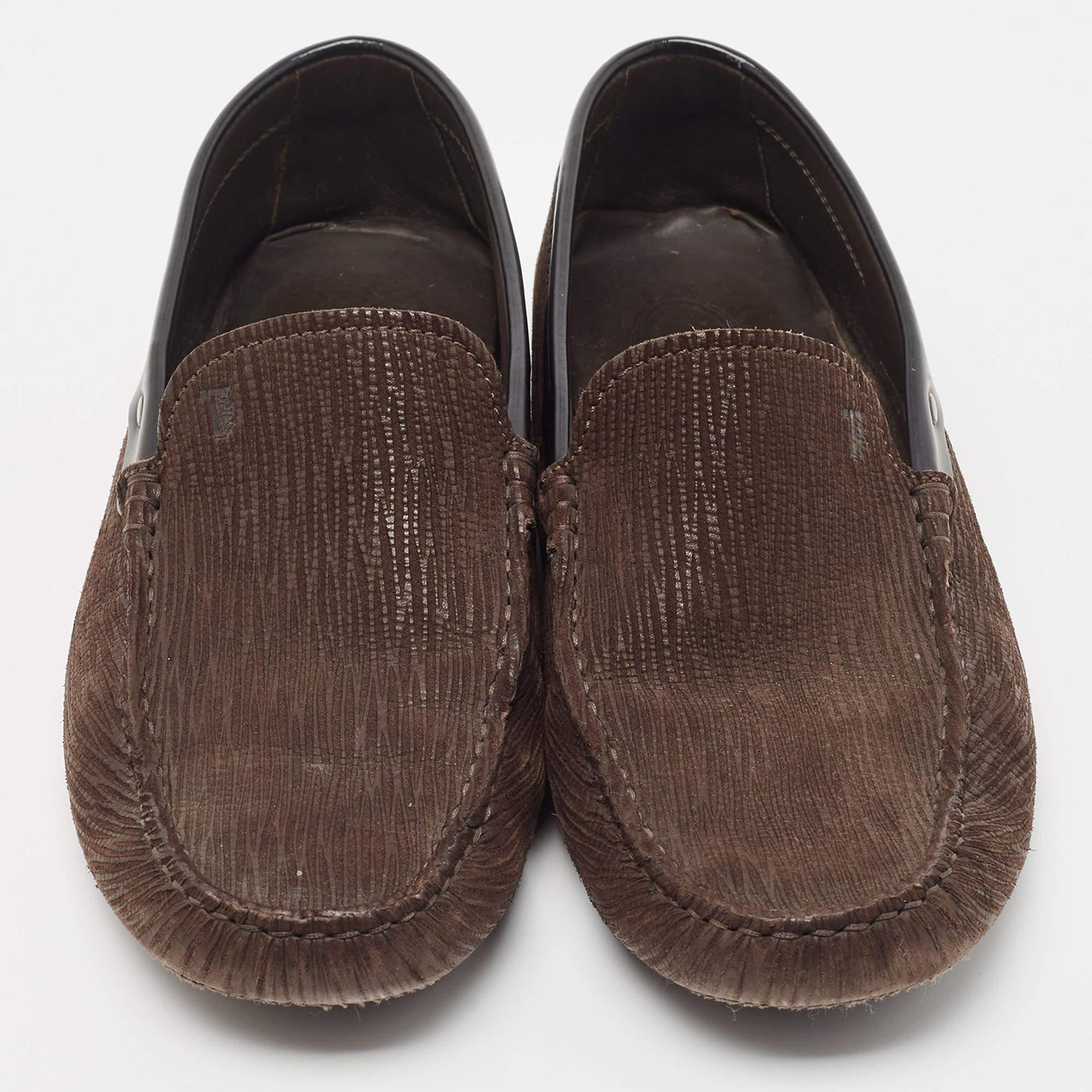 Black Tod's Dark Brown Textured Leather Gommino Loafers Size 42.5 For Sale