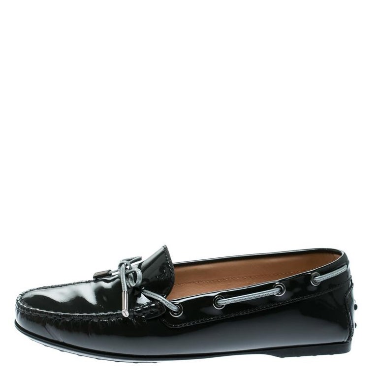 Tod's Dark Grey Patent Leather Bow Loafers Size 38 For Sale at 1stDibs