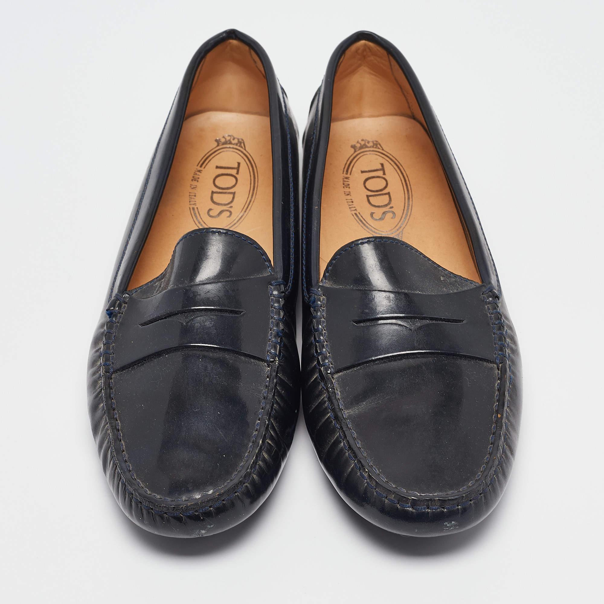 Black Tod's Dark Navy Blue Patent Leather Penny Loafers Size 39.5 For Sale