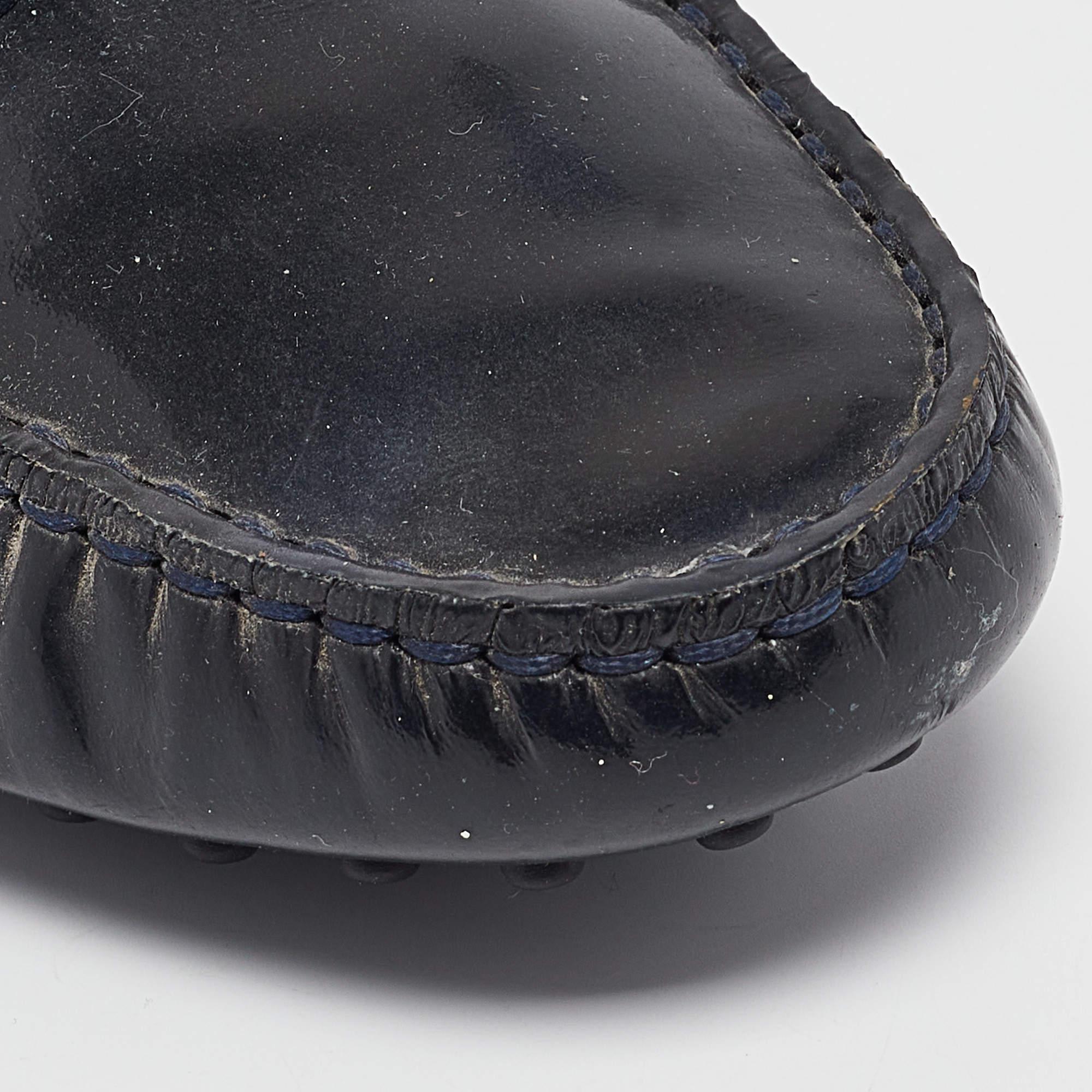 Tod's Dark Navy Blue Patent Leather Penny Loafers Size 39.5 For Sale 2