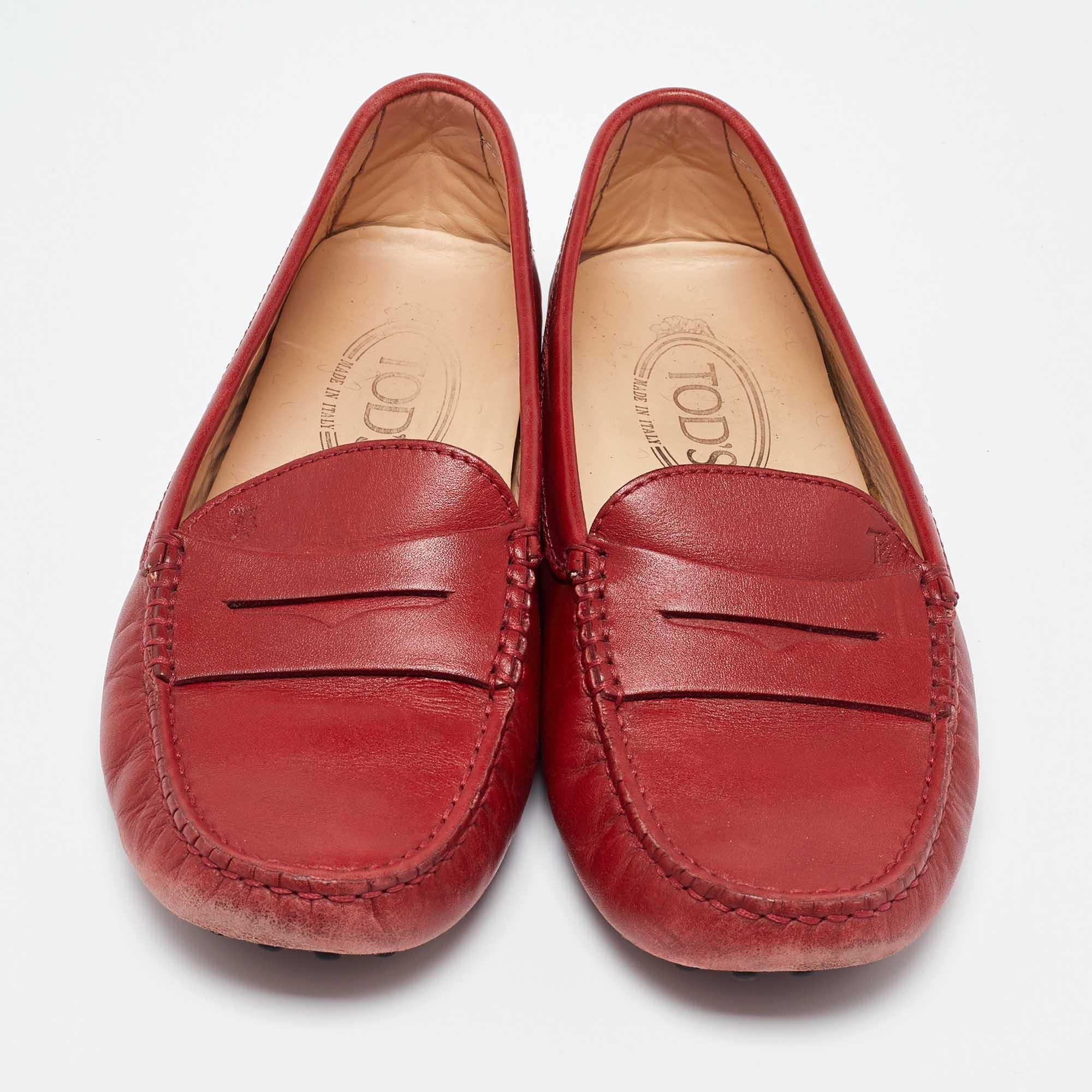 Brown Tod's Dark Red Leather Penny Loafers Size 37 For Sale