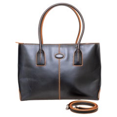 Tod's Di Bag in Leather - '20s