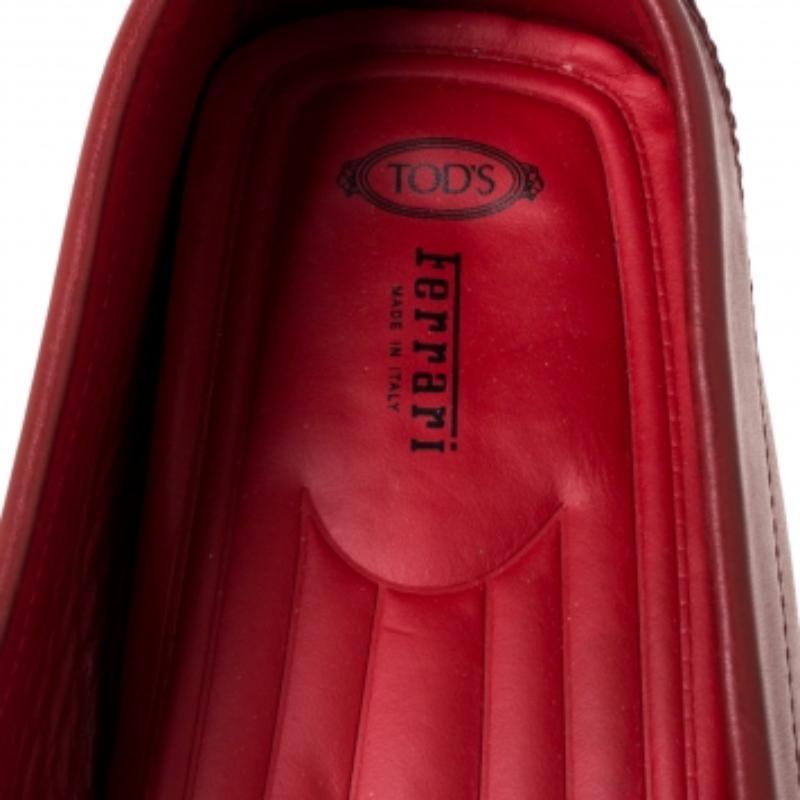 Tod's für Ferrari Rotes Leder Slip On Loafers Größe 47 Herren im Angebot