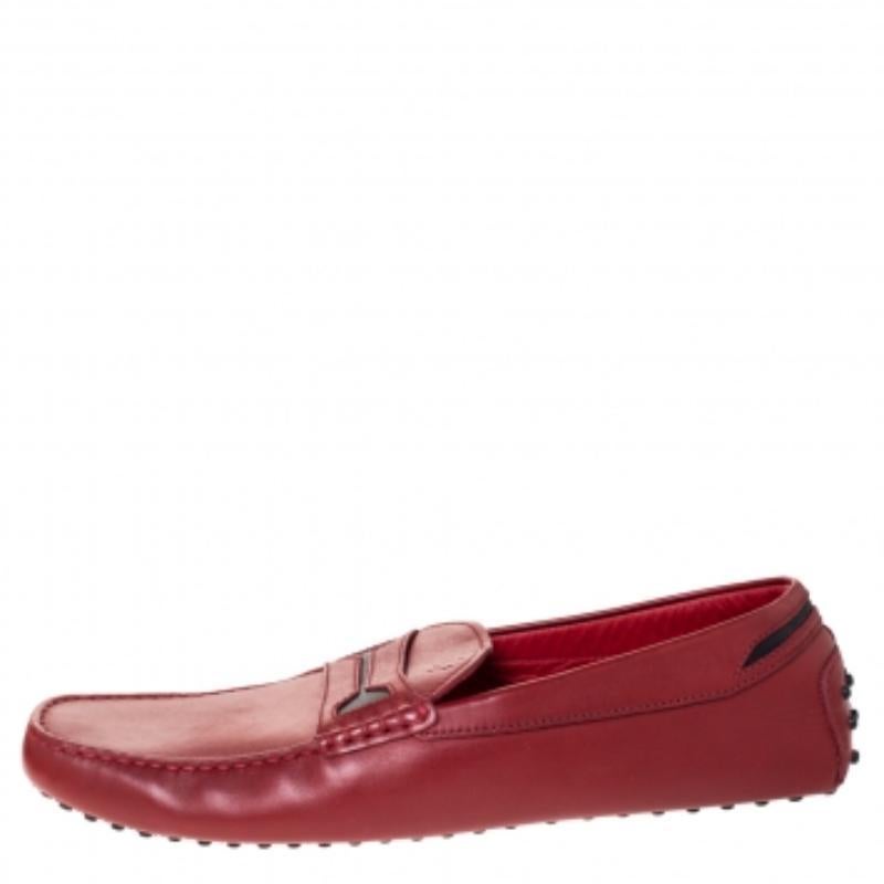Tod's für Ferrari Rotes Leder Slip On Loafers Größe 47 im Angebot 1