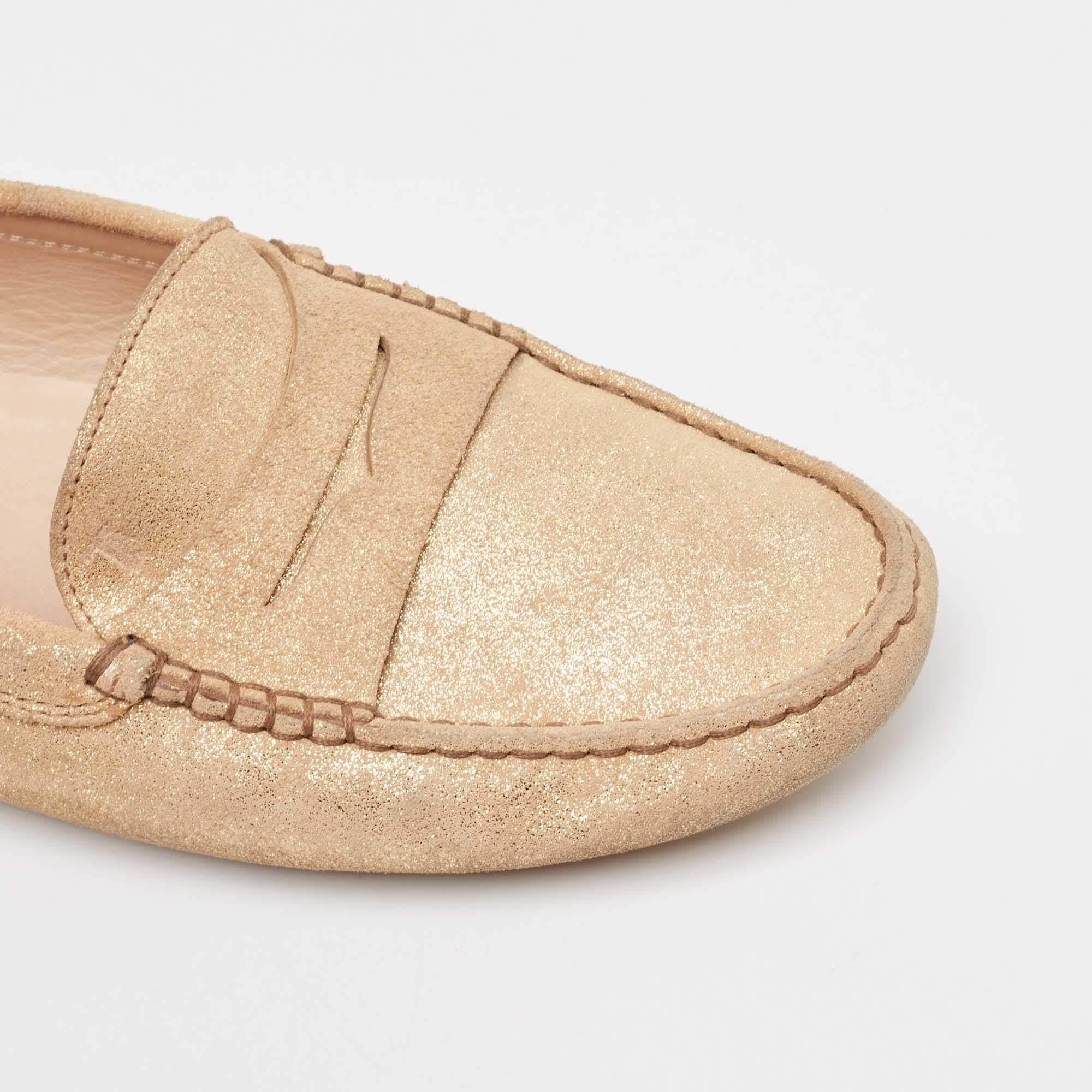 Tod's Gold Glitter Suede Penny Loafers Size 41 en vente 2