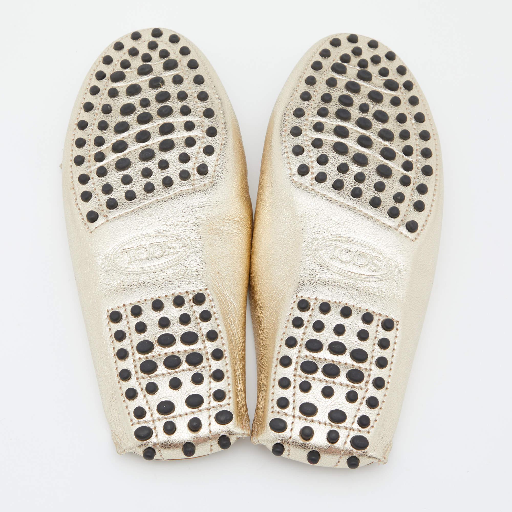 Tod's Gold Leather Fringe Flat Mules Size 35 For Sale 2