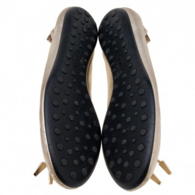 Tod's Gold Leather Tassel Ballet Flats Size 38 For Sale 3
