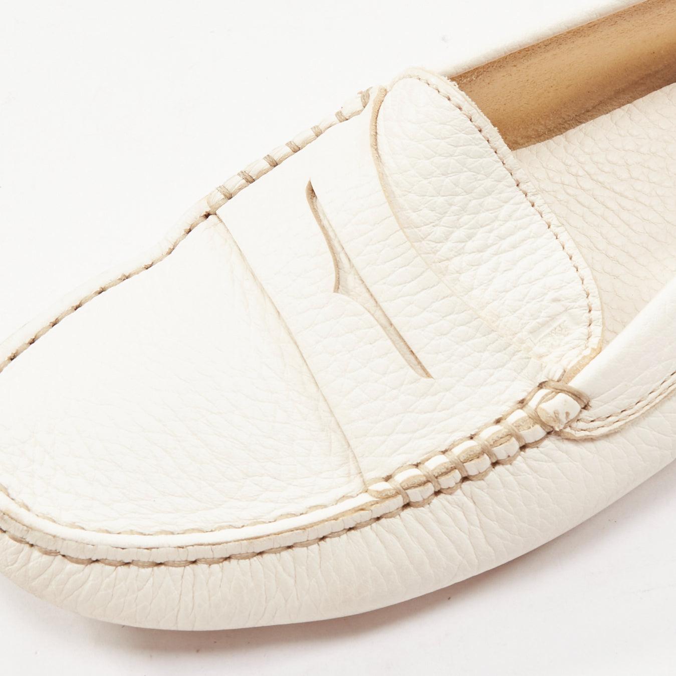 TOD'S Gommino cream textured leather black rubber studs driver shoes EU37 For Sale 2