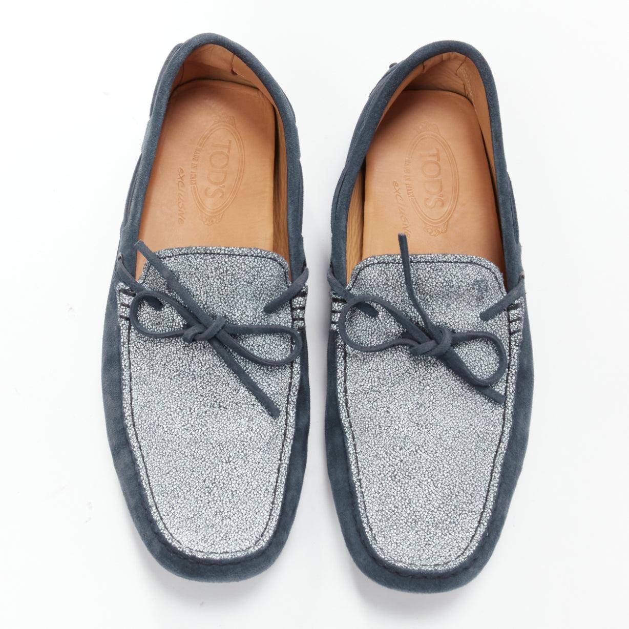 TOD'S Gommino navy suede white top dot sole driving loafers UK8 EU42
Reference: JSLE/A00086
Brand: Tod's
Collection: Gommino
Material: Leather
Color: Navy, White
Pattern: Solid
Closure: Self Tie
Lining: Nude Leather
Extra Details: Signature Gommino