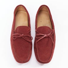 Tod's Gommino in pelle scamosciata rossa con suola a pallini UK7 EU41