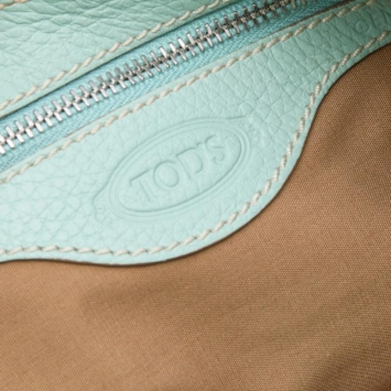 Tod's Hobo aus grünem/grauem Wildleder und Eidechse (Grau) im Angebot
