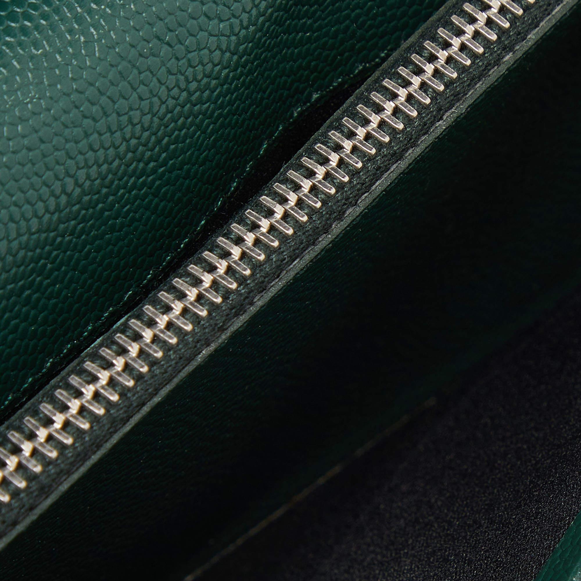 Black Tod's Green Leather Continental Flap Wallet For Sale