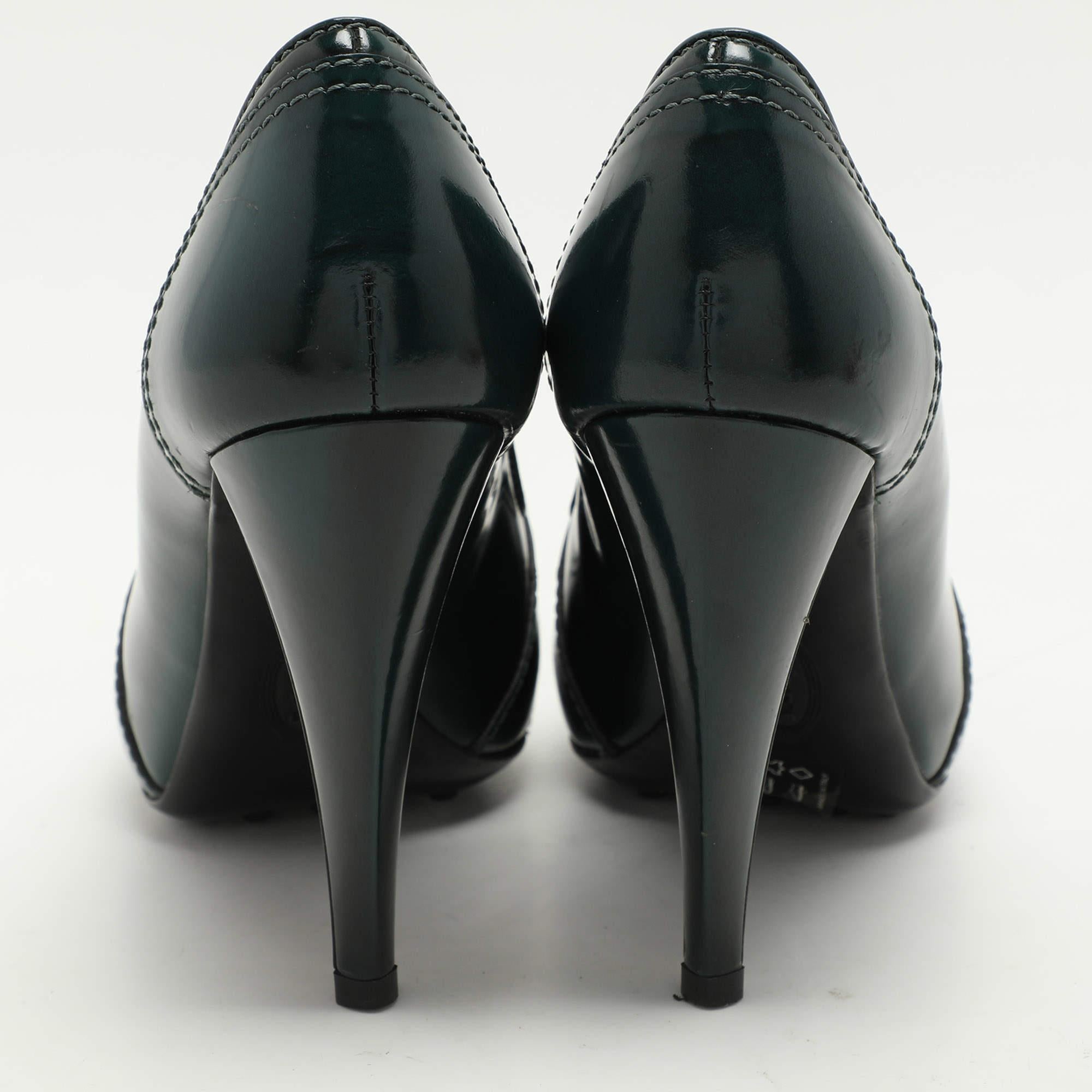 Donna Loafer Pumps di Tod's in pelle verde taglia 39