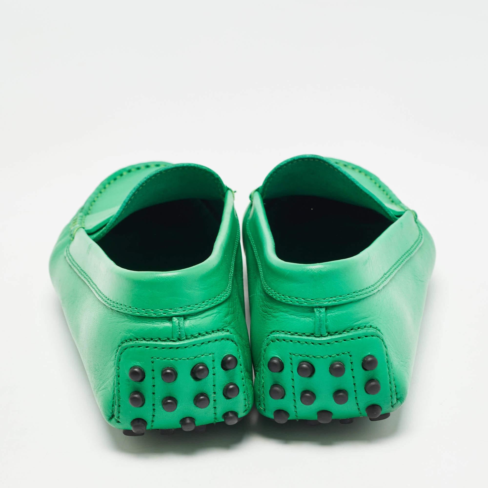Tod's Green Leather Penny Loafers Size 36.5 For Sale 1