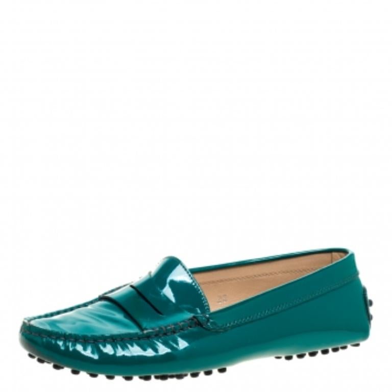 Tod's Green Patent Leather Gommini Penny Loafers Size 36 For Sale 2