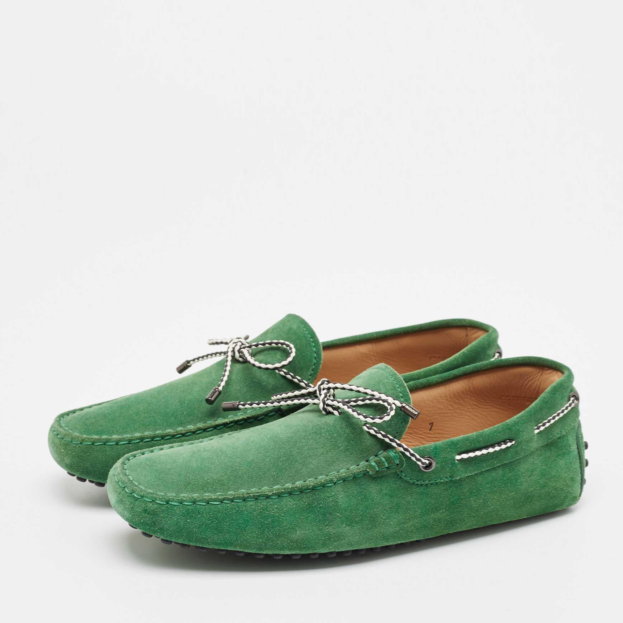 To perfectly complement your attires we bring you this pair of loafers that speak nothing but style. The shoes have been crafted with skill and are designed to be easy to slip on. They are just the right choice to complement your fashionable side.
