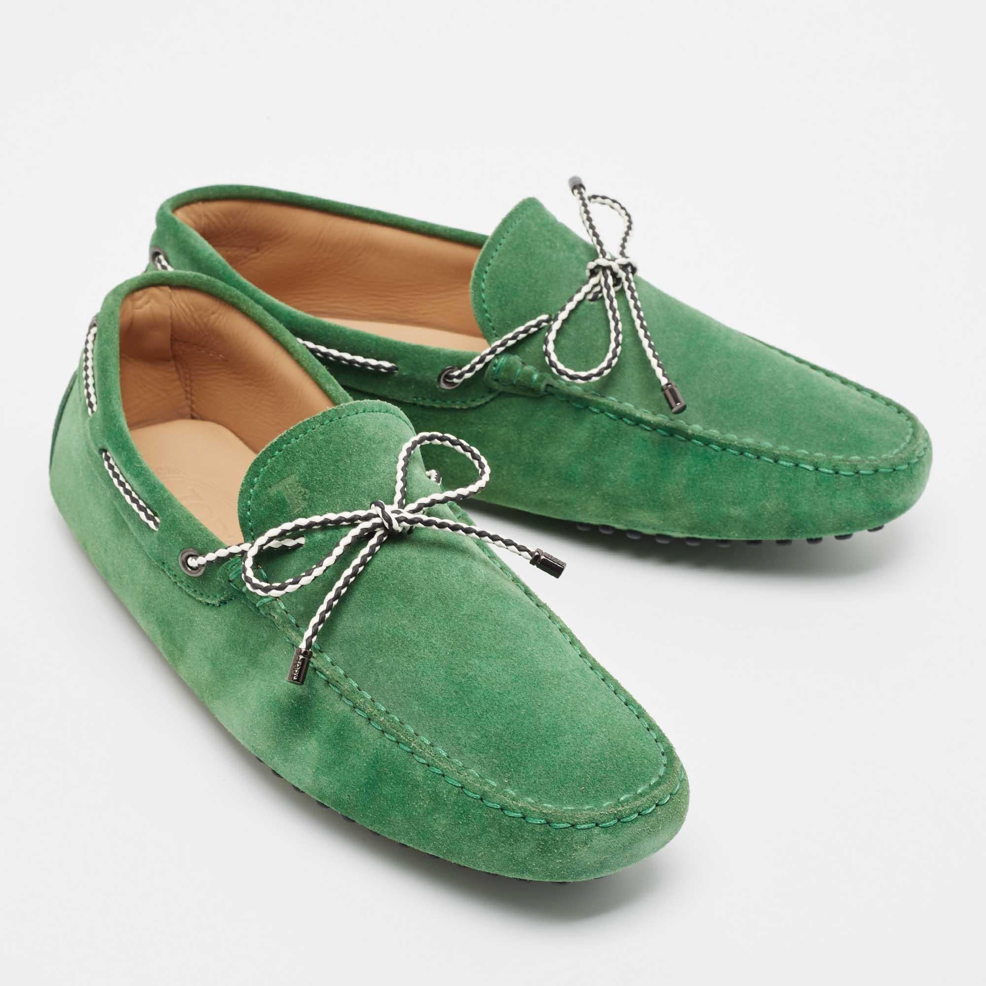 Men's Tod's Green Suede Gommini Bow Loafers Size 41 For Sale