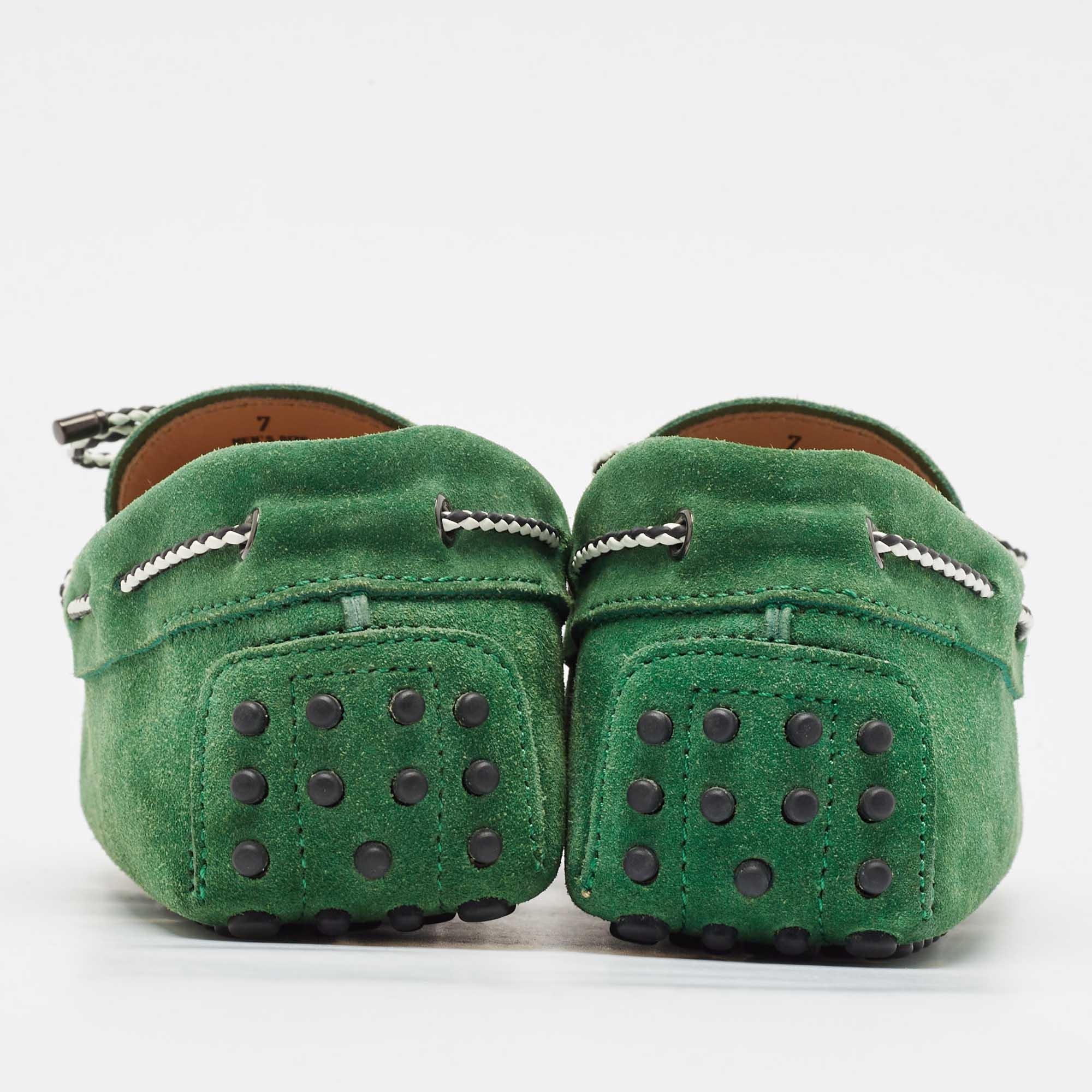 Tod's Green Suede Gommini Bow Loafers Size 41 For Sale 1