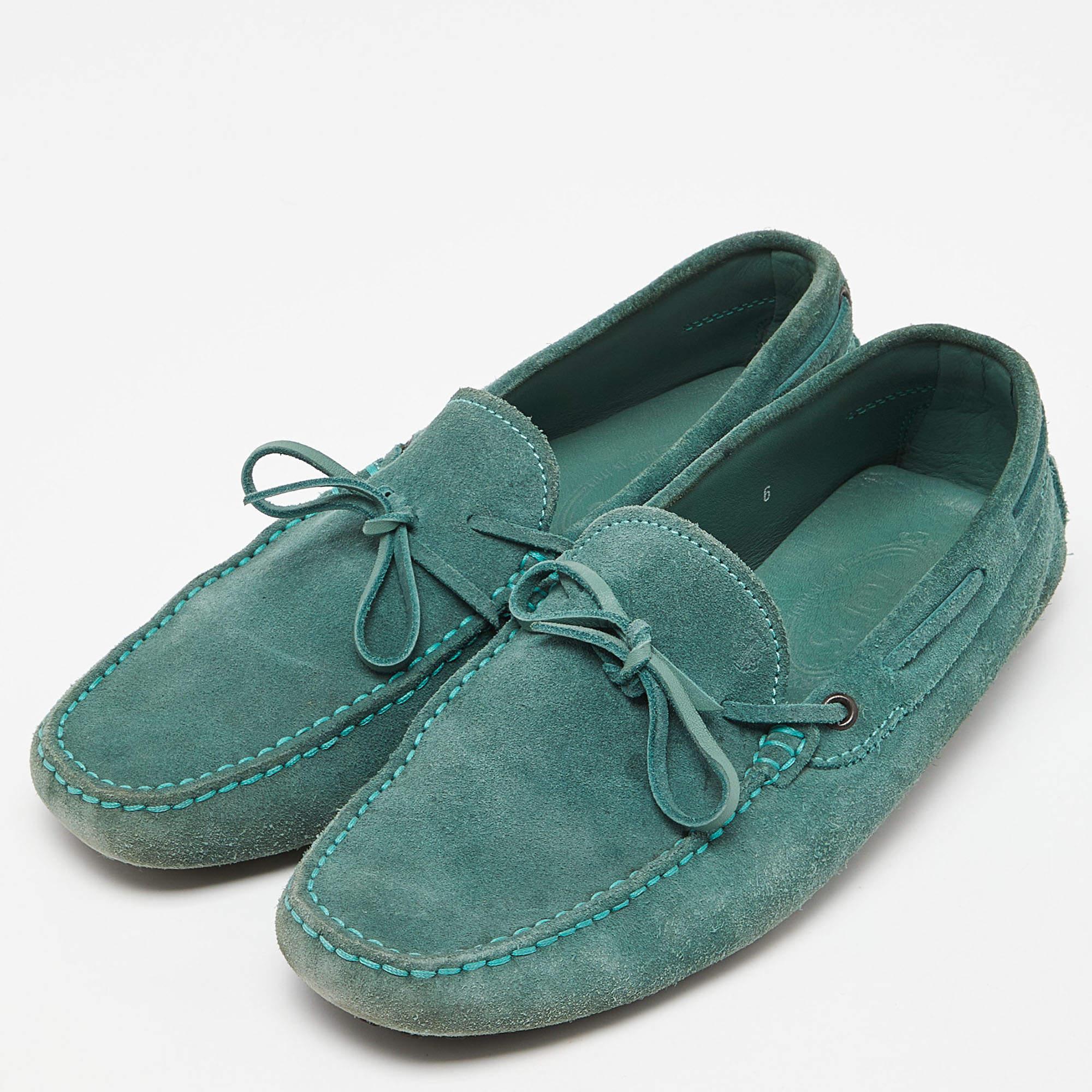 Pratiques, à la mode et durables, ces mocassins de créateurs sont soigneusement conçus pour accompagner votre style au quotidien. Ils sont fabriqués à l'aide des meilleurs matériaux pour être un achat de premier ordre.