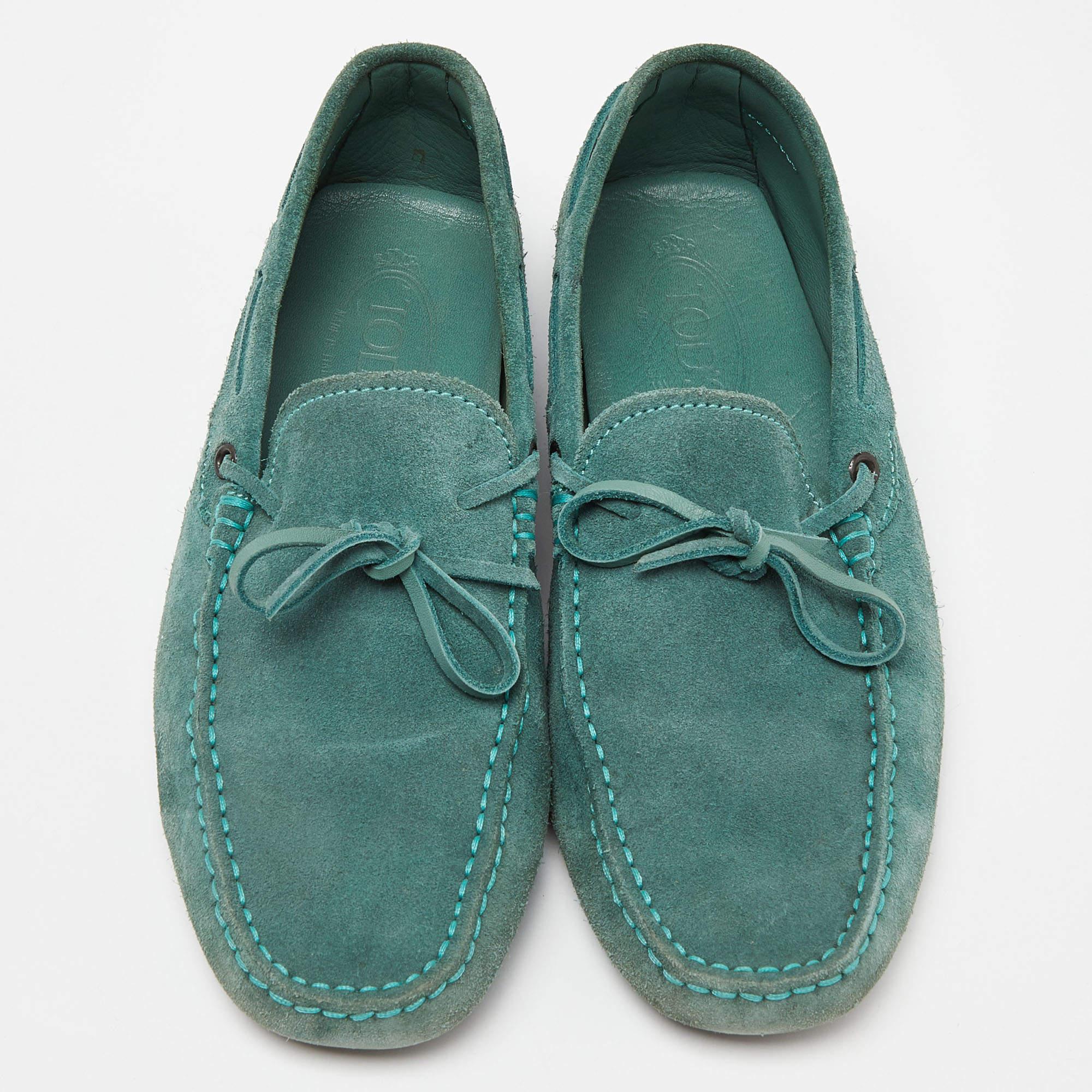 Gris Tod's - Mocassins Gommino en daim vert, taille 39,5 en vente