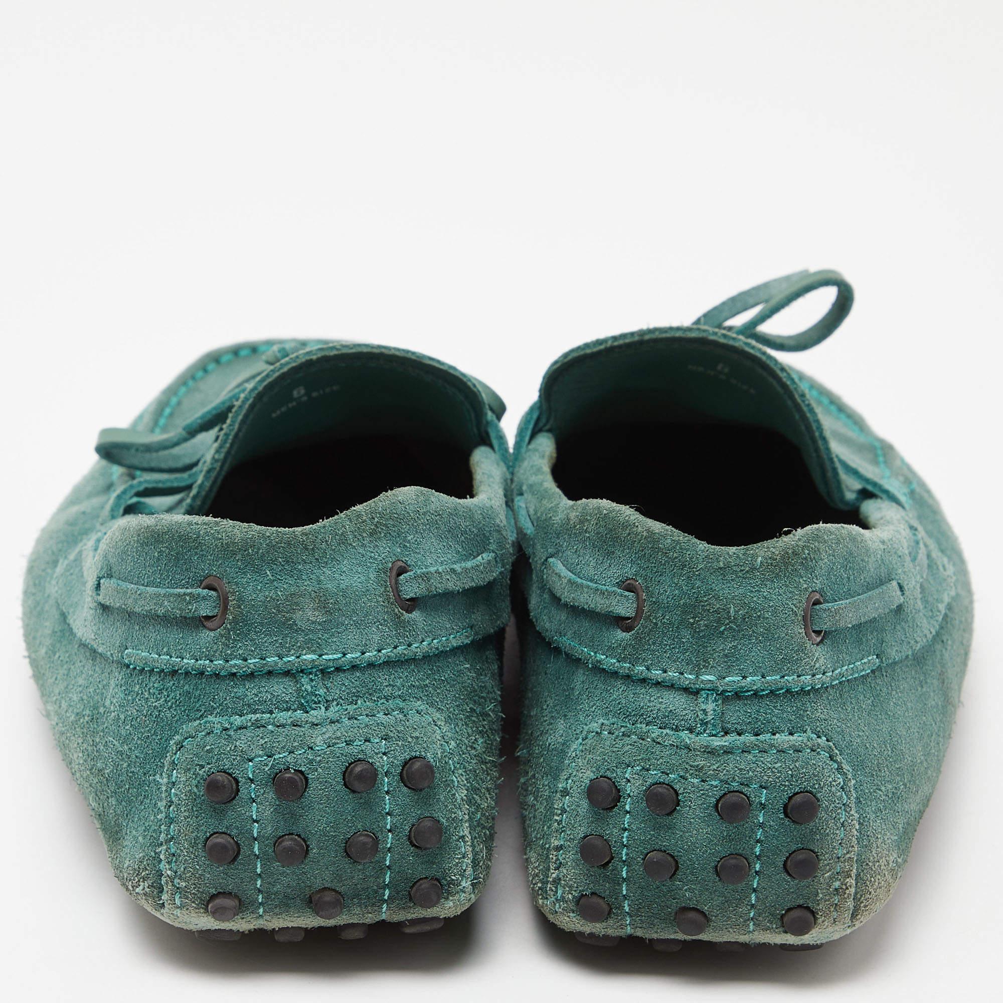 Tod's - Mocassins Gommino en daim vert, taille 39,5 Pour hommes en vente