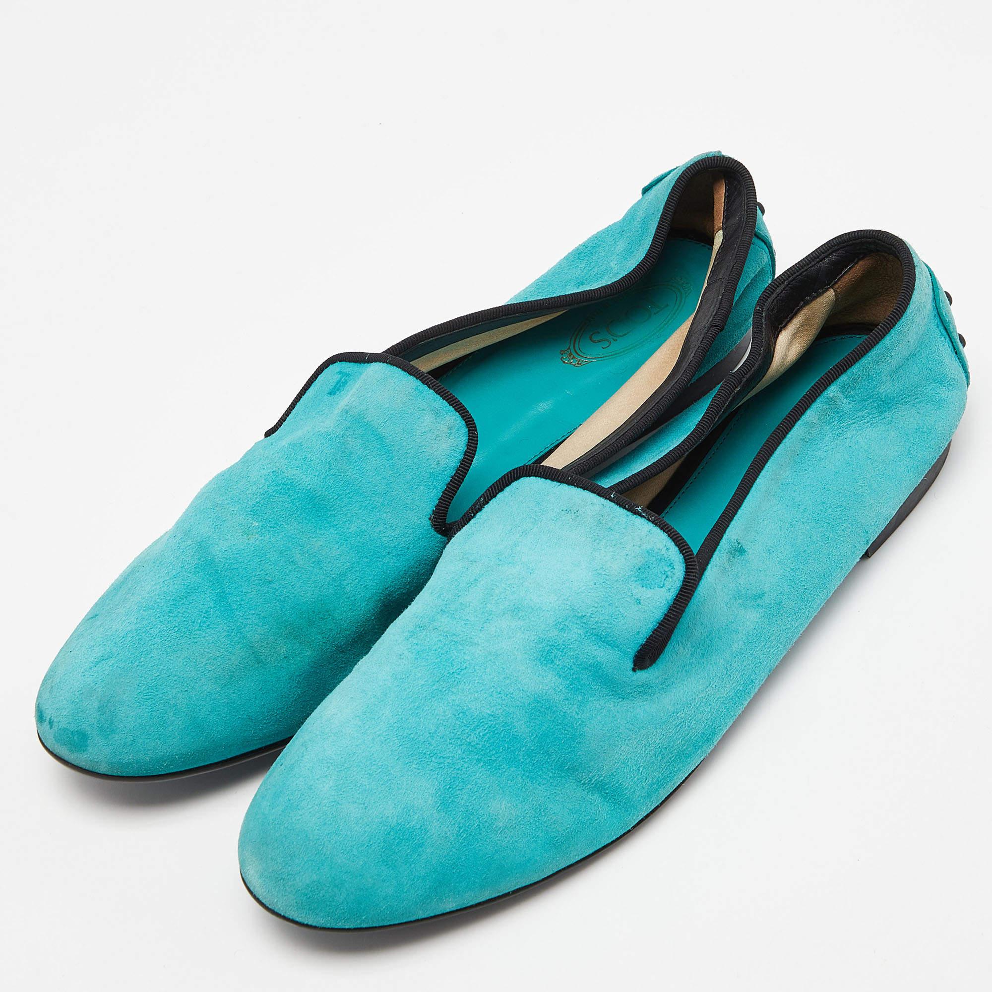 A perfect blend of luxury style and comfort these designer smoking slippers are made using quality materials and can be paired with a host of outfits from your wardrobe.