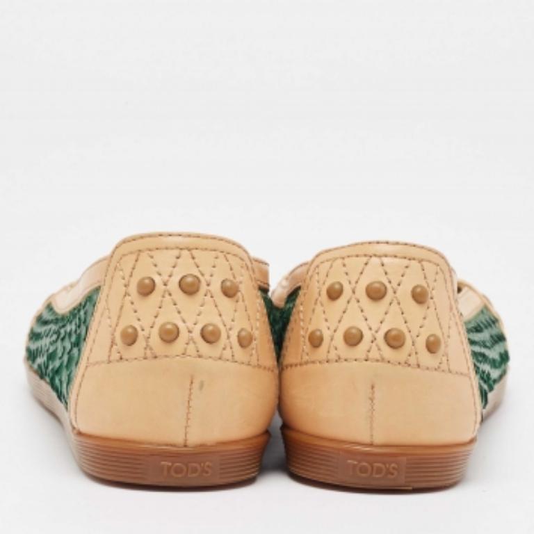 Tod's - Mocassins en cuir et peau de serpent vert/blanc Taille 35.5 Pour femmes en vente
