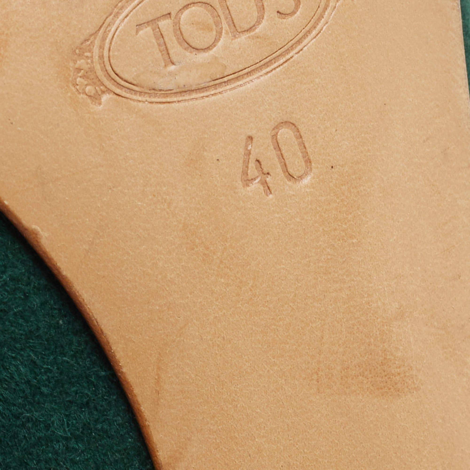 Mocasines Tod's en piel y ante verde/blanco Talla 40 en venta 3