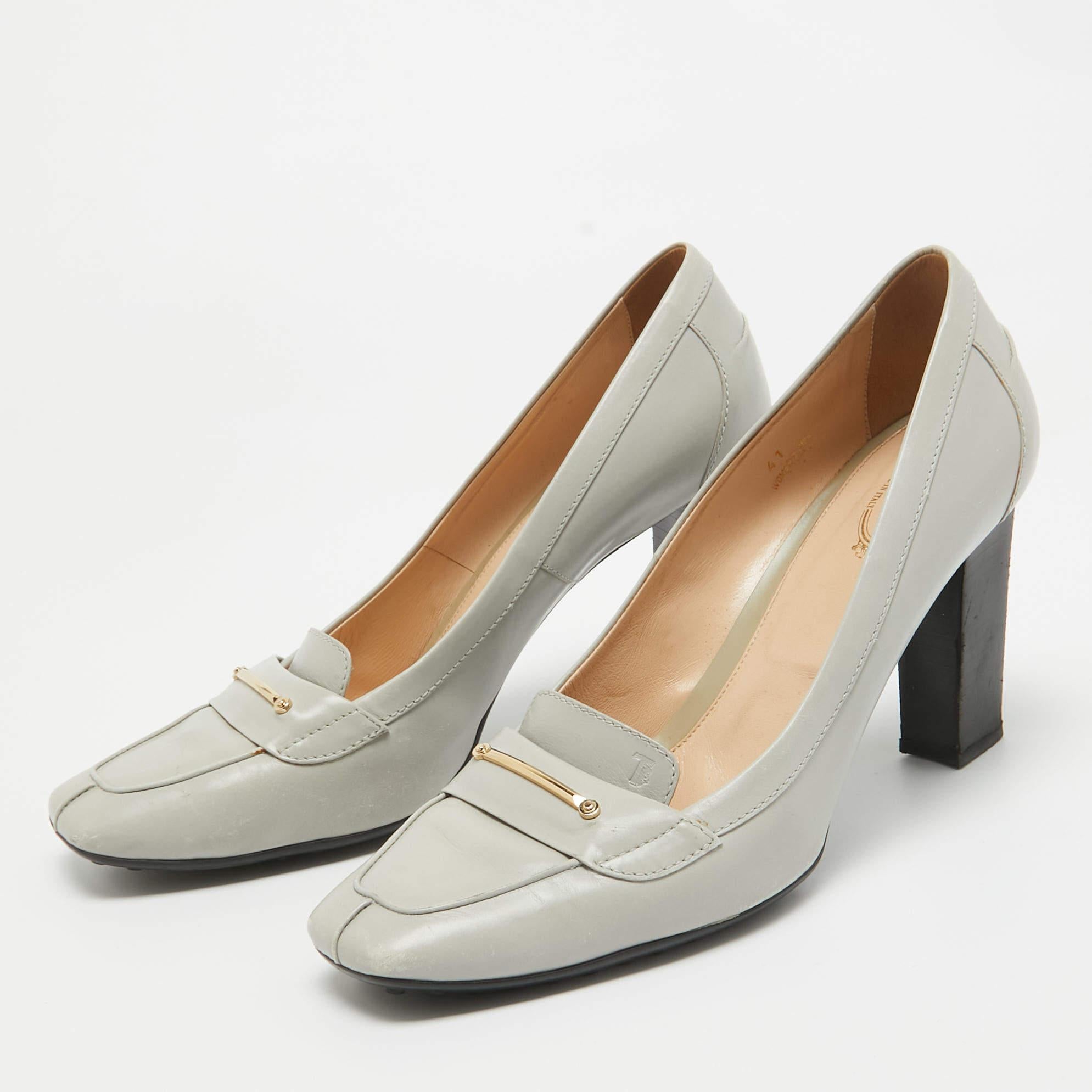 Scarpe meravigliosamente realizzate con elementi degni di nota per calzare bene e abbinarsi perfettamente a tutti i tuoi progetti. Fai tue queste décolleté di Tod's oggi stesso