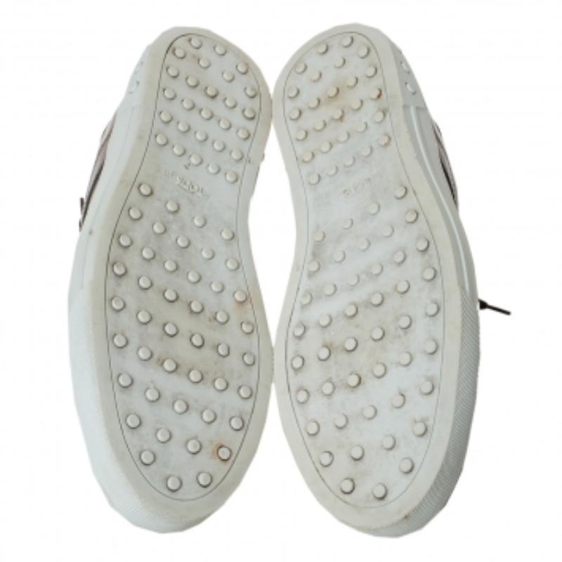Tod's Grau Leder Perforierte Detail Low Top Spitze Up Turnschuhe Größe 45.5 im Angebot 3