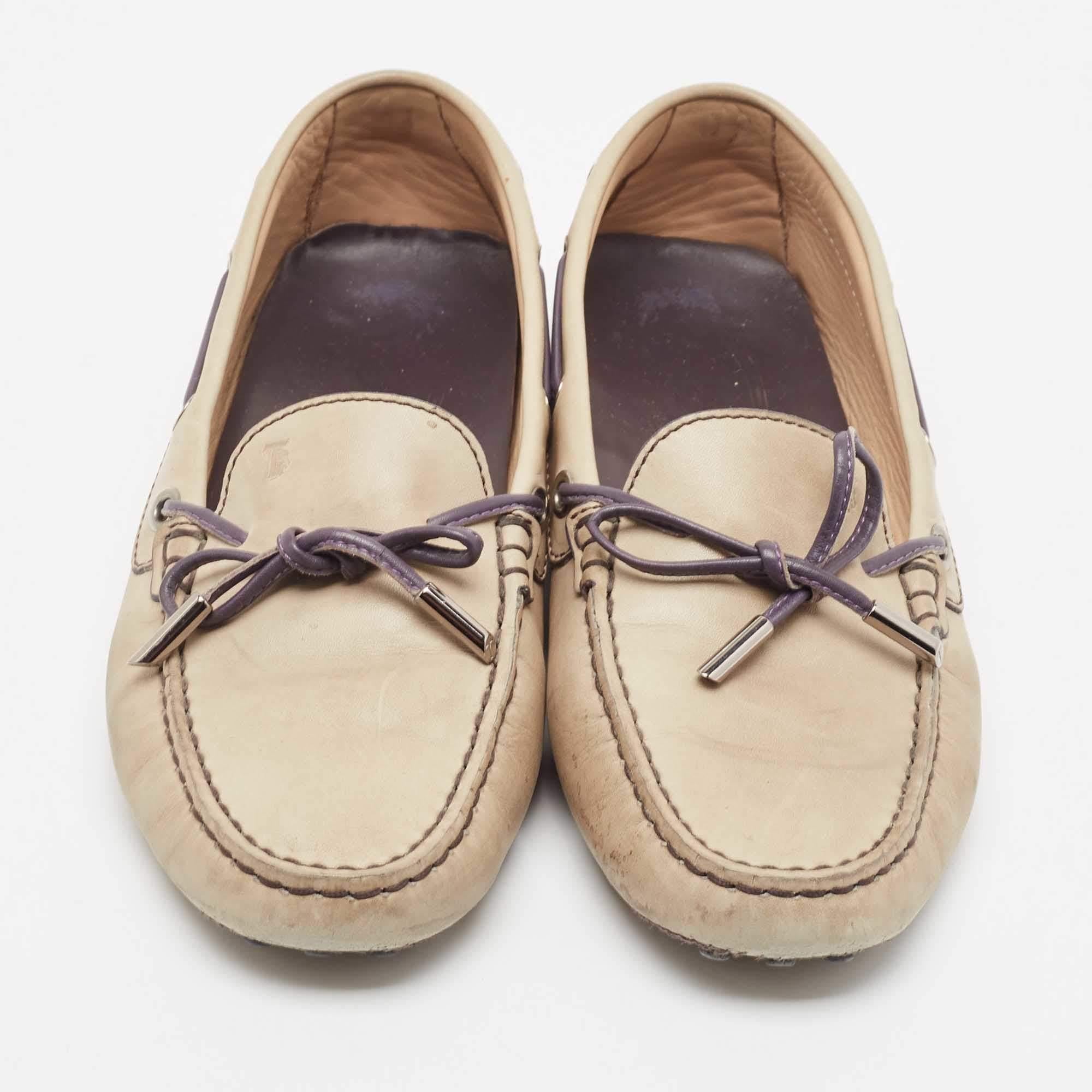 Beige Tod's Grey Leather Slip On Loafers Size 38.5 For Sale