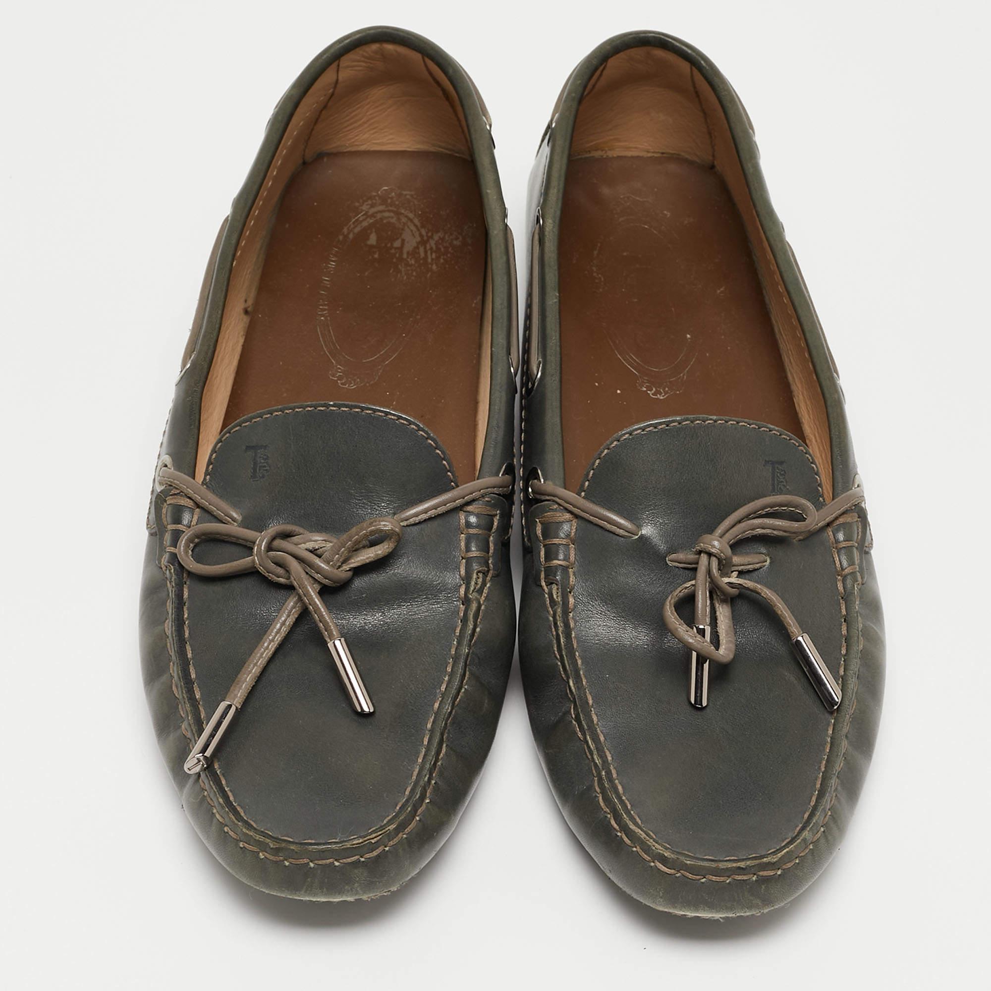Black Tod's Grey Leather Slip On Loafers Size 39 For Sale