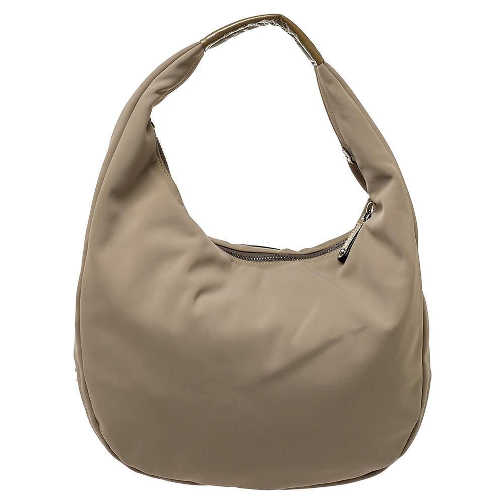 Tod's Grey Neoprene Fabric Hobo In Good Condition In Dubai, Al Qouz 2
