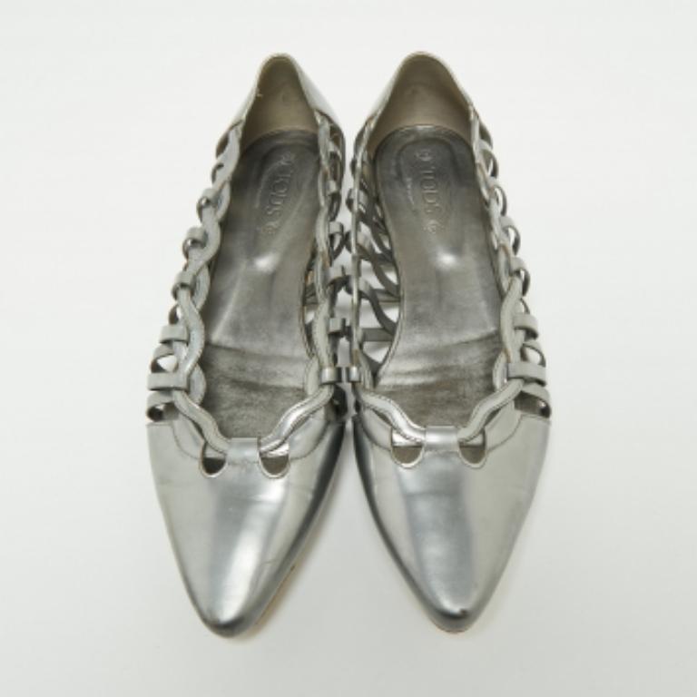 Tod's Graue Ballettschuhe aus Lackleder geflochten, detailliert spitze Zehe, Größe 39,5 im Angebot 5