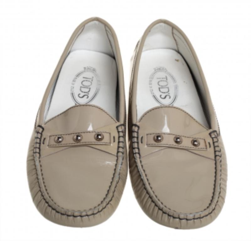 Women's Tod's Grey Patent Leather Slip on Loafers Size 40.5 For Sale
