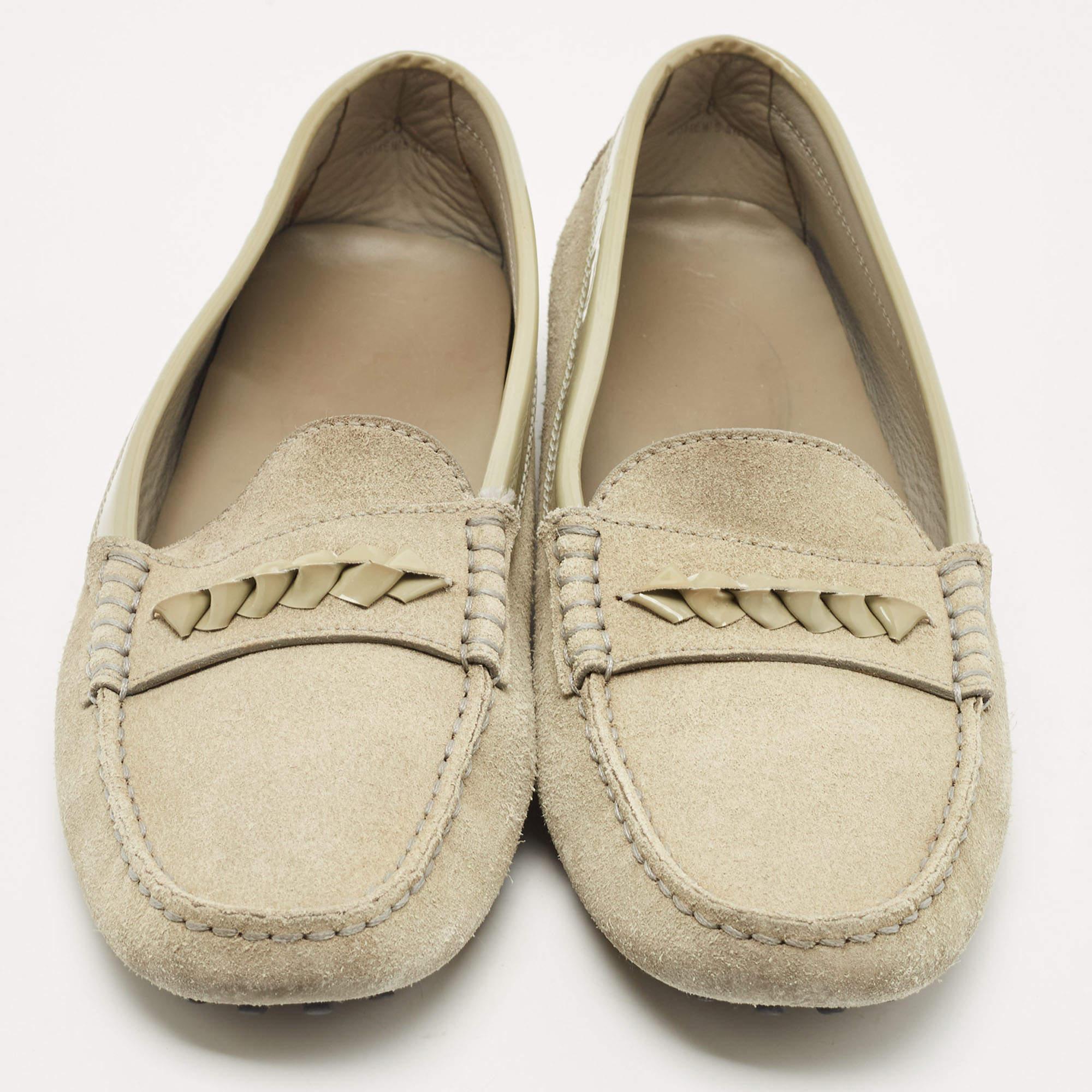 Beige Tod's Grey Suede and Patent Leather Slip On Loafers Size 38 For Sale