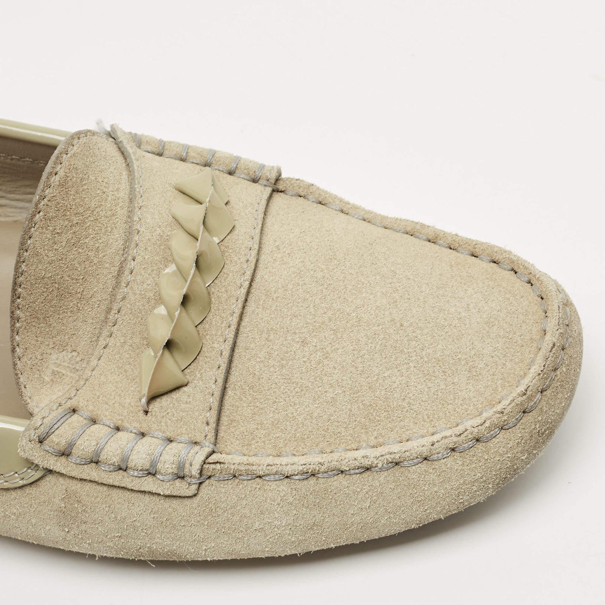 Tod's Grey Suede and Patent Leather Slip On Loafers Size 38 For Sale 2