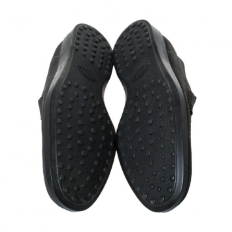 Tod's Graue Penny Loafers aus Wildleder Größe 41,5 im Angebot 2