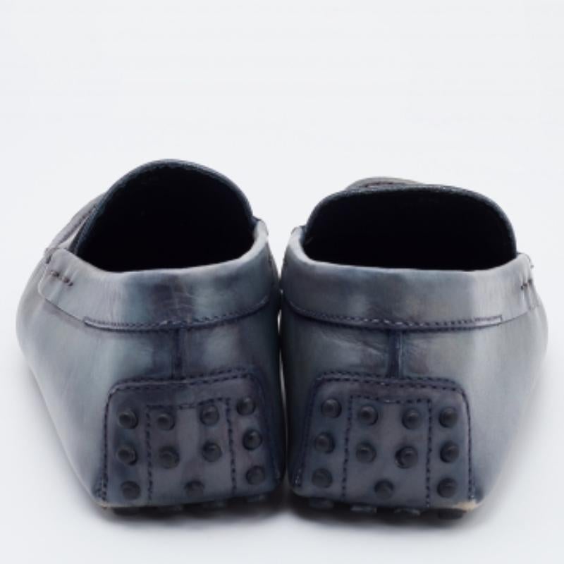 Tod's Mocassins en cuir bicolore gris Taille 40 en vente 1