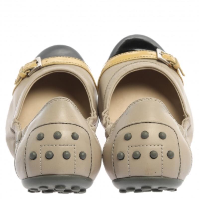 Tod's Leather & Patent Leather Cap Toe Buckle Detail Scrunch Ballet Flats Size38 For Sale 2