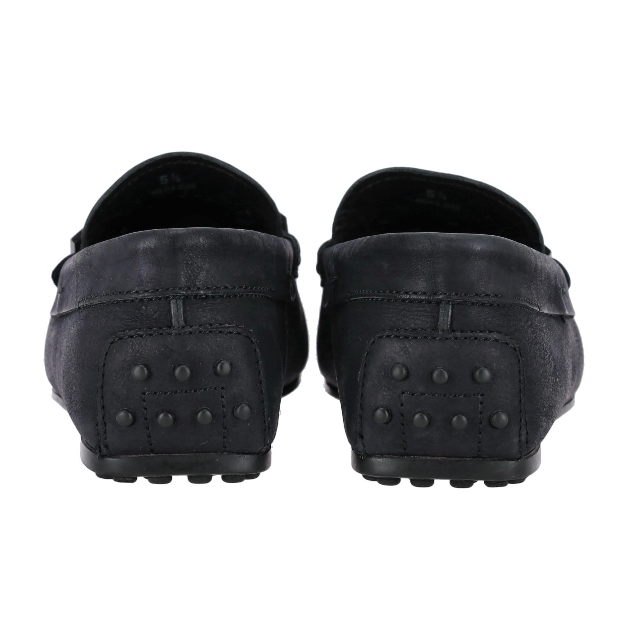 Tod's Leo Clamp City Gommino Mocassins en cuir nubuck Pour hommes en vente