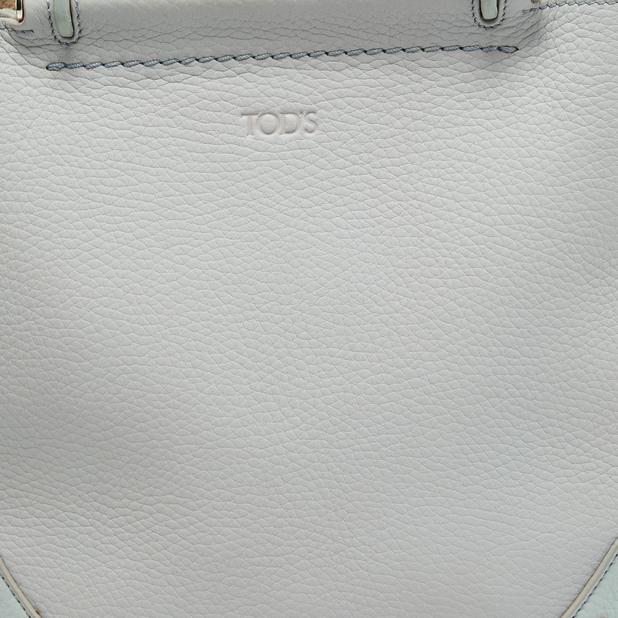 Tod's Light Blue Leather Wave Tote For Sale 7