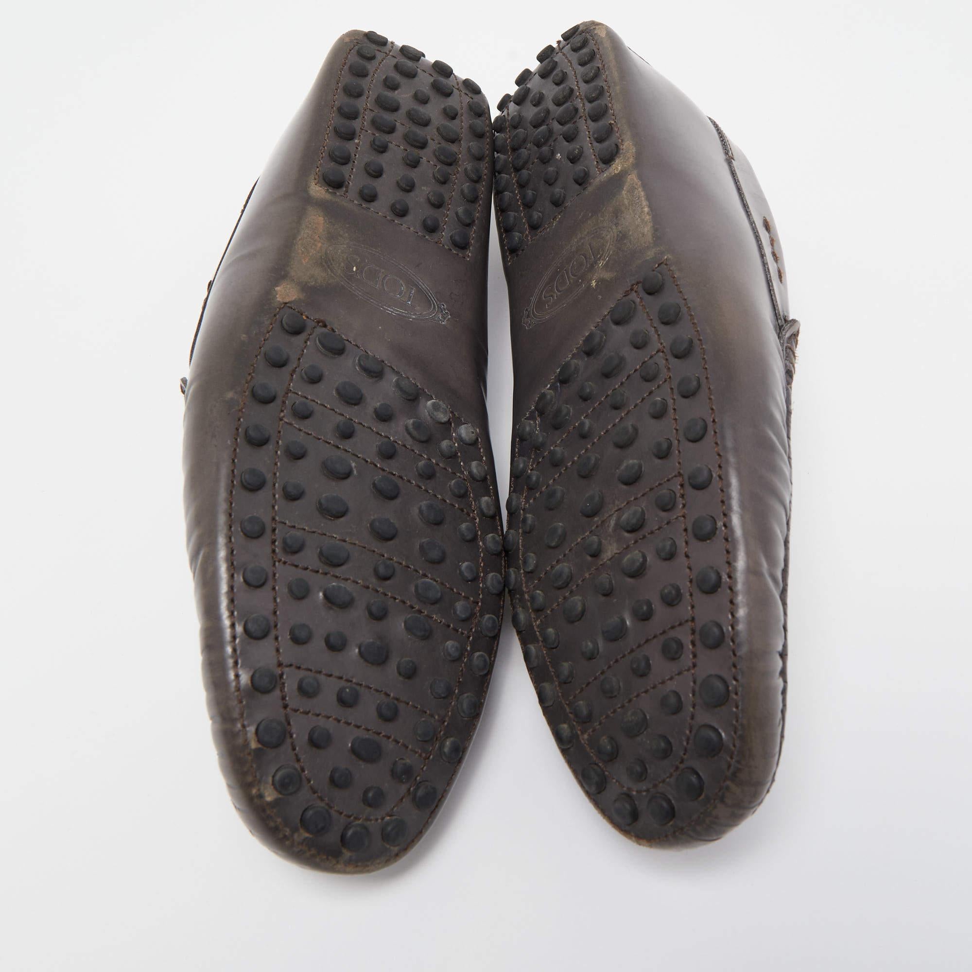 Tod's Light Brown Leather Slip On Loafers Size 41.5 For Sale 1